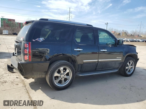 2014 GMC Yukon Denali with VIN 1GKS2EEF6ER141322, listed as a Copart auction lot 47565585 with 155,321 mi miles and Salvage Title. Bid and sale history available at carsss.com. Image 3.