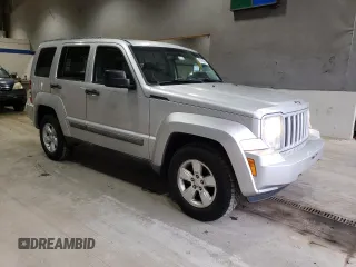 2011 Jeep Liberty Sport z VIN 1J4PN2GK8BW567540, wystawiony jako Copart lot #83463424 z przebiegiem 105 828 mil mil oraz Czysty tytuł • Clean title. Historia ofert i sprzedaży dostępna na DreamBid. Obrazek 4.