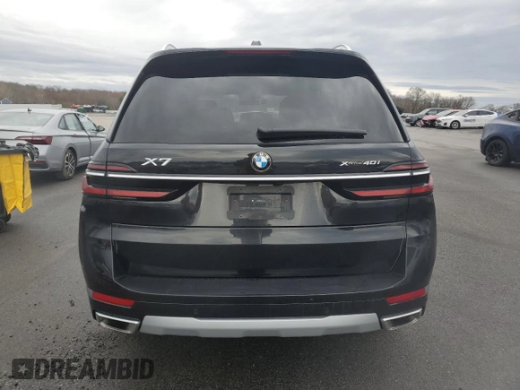 2025 BMW X7 xDrive40i with VIN 5UX23EM02S9W72422, listed as a Copart auction lot 51431985 with 0 mi miles and Clean Title. Bid and sale history available at carsss.com. Image 6.