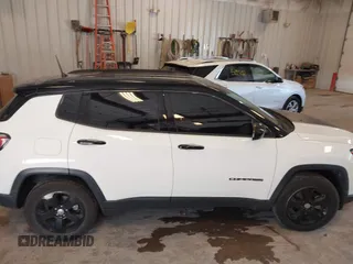2018 Jeep Compass Latitude с VIN 3C4NJDBBXJT349731, выставлен на аукционе IAAI как лот 42564250 с пробегом 72 303 миль миль и . История ставок и продаж доступна на DreamBid. Изображение 13.
