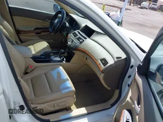 2010 Honda Accord EX-L z VIN 1HGCP3F85AA021141, wystawiony jako IAAI lot #41632924 z przebiegiem 135 987 mil mil oraz . Historia ofert i sprzedaży dostępna na DreamBid. Obrazek 5.