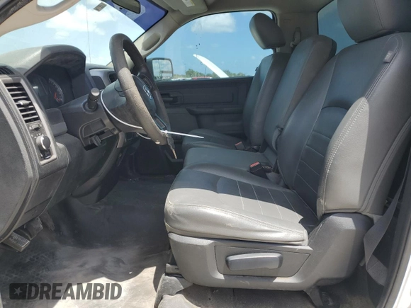 2016 Ram 1500 Tradesman z VIN 3C6JR6DG3GG163145, wystawiony jako Copart lot #53962765 z przebiegiem 300 343 mil mil oraz Czysty tytuł • Clean title. Historia ofert i sprzedaży dostępna na DreamBid. Obrazek 7.