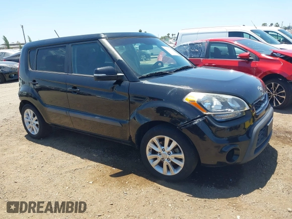2013 Kia Soul + z VIN KNDJT2A66D7588199, wystawiony jako IAAI lot #42317070 z przebiegiem 100 994 mil mil oraz . Historia ofert i sprzedaży dostępna na DreamBid. Obrazek 1.