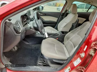 2015 Mazda 3 i Touring z VIN 3MZBM1V72FM234247, wystawiony jako Copart lot #61155725 z przebiegiem 88 162 mil mil oraz Czysty tytuł • Clean title. Historia ofert i sprzedaży dostępna na DreamBid. Obrazek 7.