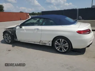 2019 Mercedes-Benz C 300 z VIN WDDWK8DB4KF796515, wystawiony jako Copart lot #57394145 z przebiegiem 21 854 mil mil oraz Szkoda całkowita • Salvage title. Historia ofert i sprzedaży dostępna na DreamBid. Obrazek 2.