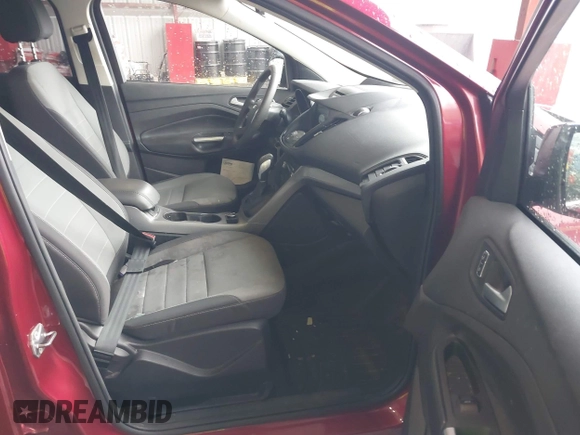 2016 Ford Escape SE с VIN 1FMCU9GX4GUB10282, выставлен на аукционе IAAI как лот 42335883 с пробегом 126 248 миль миль и . История ставок и продаж доступна на DreamBid. Изображение 5.