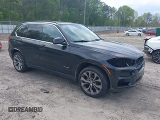 2016 BMW X5 xDrive35i z VIN 5UXKR0C55G0P26466, wystawiony jako IAAI lot #42005793 z przebiegiem 200 889 mil mil oraz . Historia ofert i sprzedaży dostępna na DreamBid. Obrazek 1.