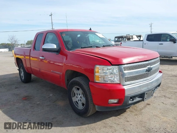 2007 Chevrolet Silverado 1500 LT w/2LT with VIN 2GCEC19J971669428, listed as a IAAI auction lot 41681937 with 243,059 mi miles. Bid and sale history available at carsss.com. Image 1.