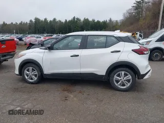 2022 Nissan Kicks S with VIN 3N1CP5BV5NL506726, listed as a IAAI auction lot 42175896 with 40,876 mi miles. Bid and sale history available at carsss.com. Image 14.
