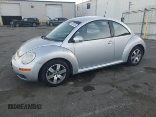 2006 Volkswagen New Beetle Coupe with VIN 3VWPG31C46M421646, listed as a Copart auction lot 83255624 with 91,884 mi miles and Clean Title. Bid and sale history available at carsss.com. Image 1.