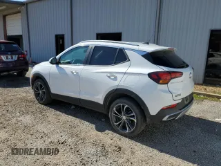 2020 Buick Encore GX Select z VIN KL4MMDS27LB115872, wystawiony jako Copart lot #43366635 z przebiegiem 59 095 mil mil oraz Szkoda całkowita • Salvage title. Historia ofert i sprzedaży dostępna na DreamBid. Obrazek 2.