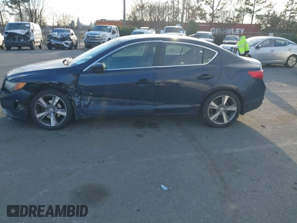 2014 Acura ILX with VIN 19VDE1F38EE013919, listed as a IAAI auction lot 41155130 with 213,640 mi miles. Bid and sale history available at carsss.com. Image 13.