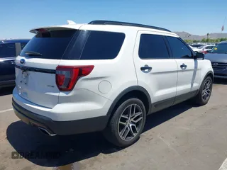 2017 Ford Explorer Sport z VIN 1FM5K8GT4HGA61316, wystawiony jako IAAI lot #42572392 z przebiegiem 92 860 mil mil oraz . Historia ofert i sprzedaży dostępna na DreamBid. Obrazek 4.
