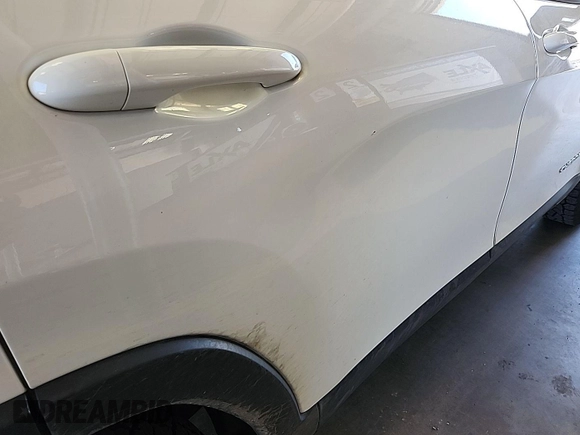 2020 Jeep Cherokee Latitude with VIN 1C4PJMCB1LD602371, listed as a IAAI auction lot 42806971 with 81,291 mi miles and . Bid and sale history available at DreamBid. Image 23.