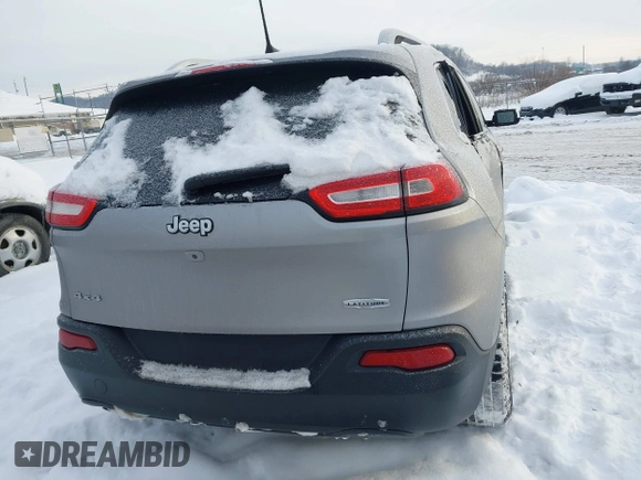 2018 Jeep Cherokee Latitude Plus with VIN 1C4PJMLB1JD502431, listed as a IAAI auction lot 41292612 with 115,839 mi miles and . Bid and sale history available at DreamBid. Image 16.