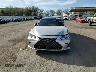 2024 Lexus ES 350 with VIN 58ADZ1B18RU160379, listed as a Copart auction lot 50264315 with 9,211 mi miles and Salvage title. Bid and sale history available at DreamBid. Image 11.