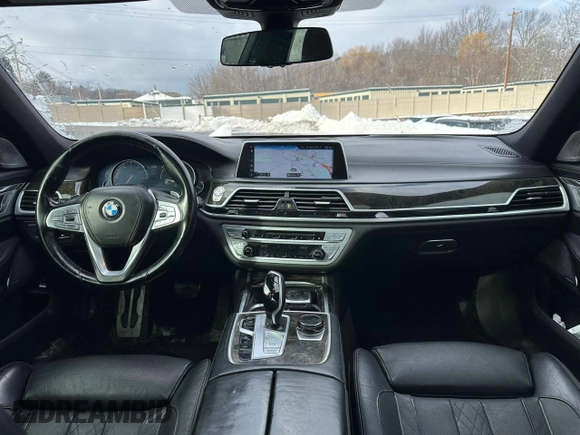 2017 BMW 7 Series with VIN WBA7F2C38HG422936, listed as a Copart auction lot 44996865 with 84,597 mi miles and Clean Title. Bid and sale history available at DreamBid. Image 9.