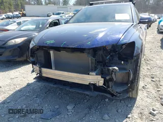 2019 Audi Q8 Premium Plus z VIN WA1EVBF18KD028606, wystawiony jako IAAI lot #41780296 z przebiegiem 72 117 mil mil oraz . Historia ofert i sprzedaży dostępna na DreamBid. Obrazek 6.