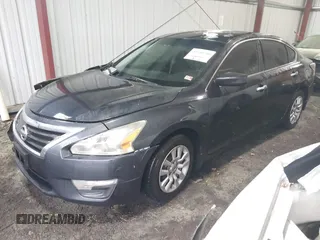 2014 Nissan Altima S with VIN 1N4AL3AP2EN384839, listed as a IAAI auction lot 41940730 with 119,651 mi miles and . Bid and sale history available at carsss.com. Image 17.