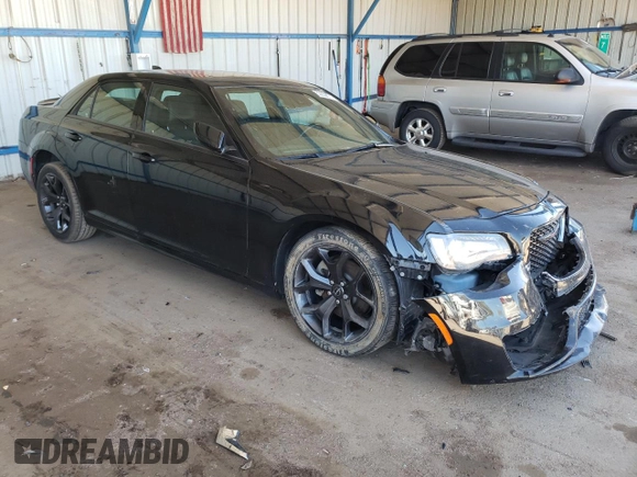 2021 Chrysler 300 with VIN 2C3CCABT5MH530519, listed as a Copart auction lot 53839874 with 81,242 mi miles and Salvage Title. Bid and sale history available at carsss.com. Image 4.