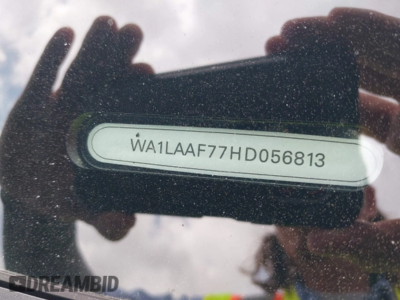2017 Audi Q7 Premium Plus z VIN WA1LAAF77HD056813, wystawiony jako IAAI lot #42086340 z przebiegiem 83 774 mil mil oraz . Historia ofert i sprzedaży dostępna na DreamBid. Obrazek 9.