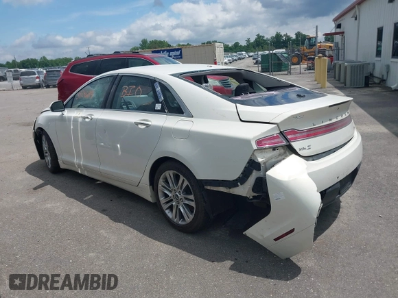 2013 Lincoln MKZ Hybrid with VIN 3LN6L2LU9DR822602, listed as a IAAI auction lot 39246114 with 1 mi miles. Bid and sale history available at carsss.com. Image 3.