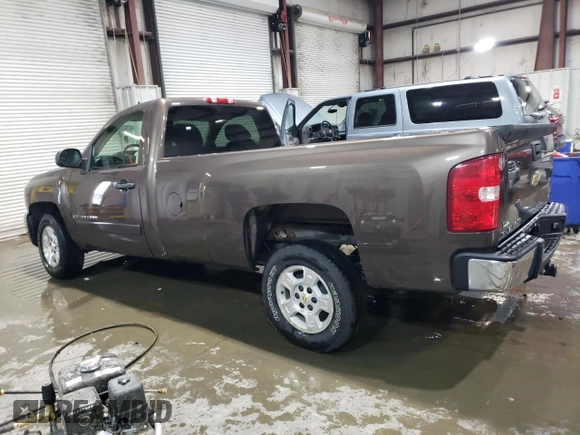 2008 Chevrolet Silverado 1500 Work Truck with VIN 1GCEC14018Z110656, listed as a Copart auction lot 47303285 with 134,914 mi miles and Salvage Title. Bid and sale history available at carsss.com. Image 2.