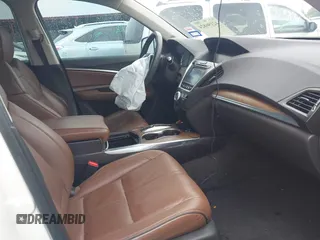 2020 Acura MDX Advance with VIN 5J8YD4H80LL025946, listed as a IAAI auction lot 42196824 with 36,078 mi miles and . Bid and sale history available at DreamBid. Image 5.