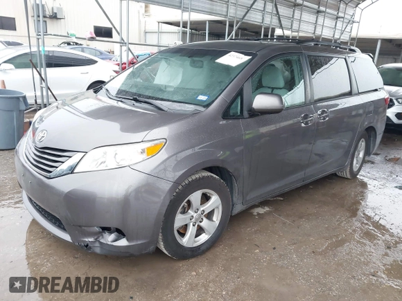 2016 Toyota Sienna LE AAS z VIN 5TDKK3DC9GS694686, wystawiony jako IAAI lot #42374687 z przebiegiem 192 571 mil mil oraz . Historia ofert i sprzedaży dostępna na DreamBid. Obrazek 17.