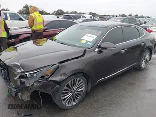 2017 Kia Cadenza Premium z VIN KNALC4J11H5093061, wystawiony jako IAAI lot #41650849 z przebiegiem 138 989 mil mil oraz . Historia ofert i sprzedaży dostępna na DreamBid. Obrazek 2.