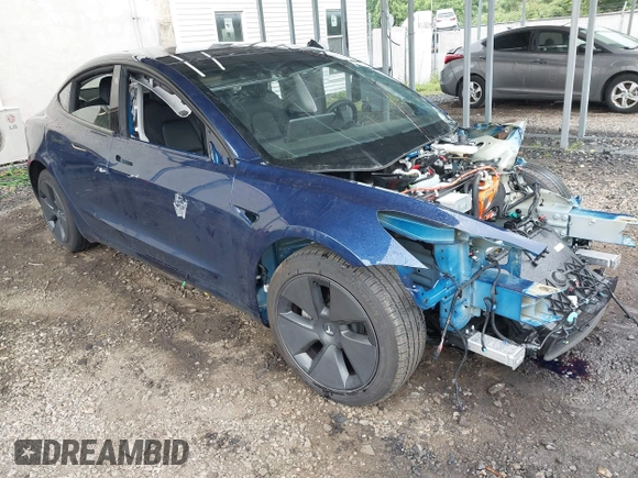 2023 Tesla Model 3 z VIN 5YJ3E1EA9PF566224, wystawiony jako IAAI lot #42292218 z przebiegiem 22 730 mil mil oraz . Historia ofert i sprzedaży dostępna na DreamBid. Obrazek 1.