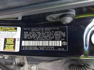 2019 Toyota Camry LE z VIN 4T1B11HK0KU739121, wystawiony jako IAAI lot #42372066 z przebiegiem 95 576 mil mil oraz . Historia ofert i sprzedaży dostępna na DreamBid. Obrazek 9.