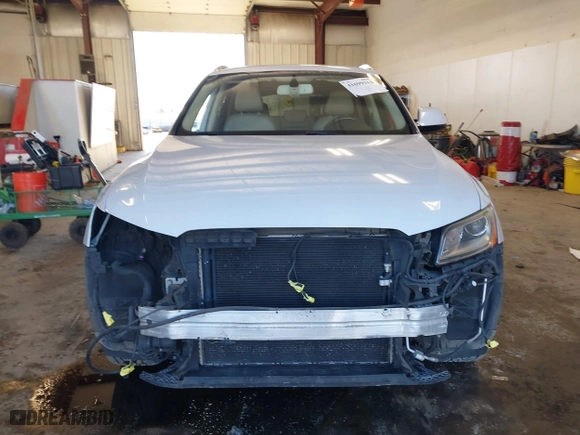 2015 Audi Q5 Premium Plus with VIN WA1DGAFP2FA130155, listed as a IAAI auction lot 41699314 with 118,377 mi miles. Bid and sale history available at carsss.com. Image 13.