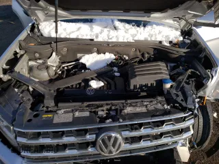 2019 Volkswagen Atlas SEL Premium with VIN 1V2NR2CAXKC582684, listed as a Copart auction lot 83217524 with 127,821 mi miles and Salvage title. Bid and sale history available at DreamBid. Image 14.