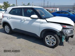 2020 Hyundai Venue SEL z VIN KMHRC8A39LU030404, wystawiony jako IAAI lot #42615341 z przebiegiem 32 635 mil mil oraz . Historia ofert i sprzedaży dostępna na DreamBid. Obrazek 1.