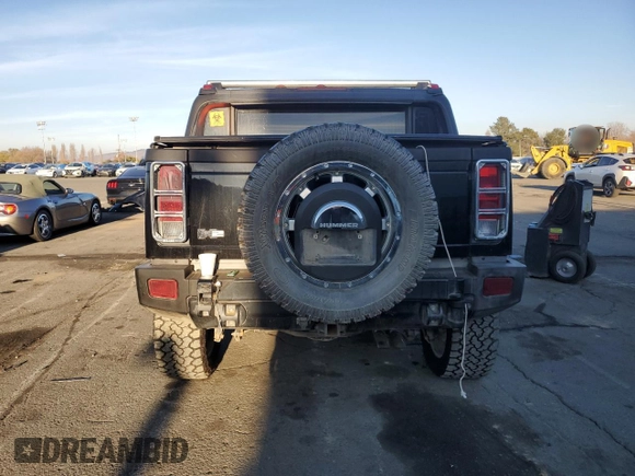 2005 Hummer H2 SUT z VIN 5GRGN22U15H101289, wystawiony jako Copart lot #84107974 z przebiegiem Nie podano mil oraz Szkody całkowita. Historia ofert i sprzedaży dostępna na DreamBid. Obrazek 6.