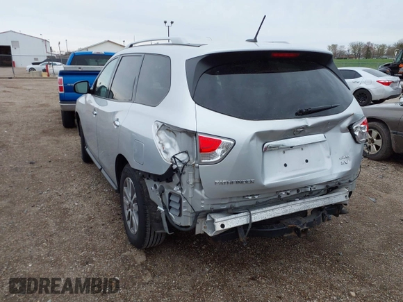 2016 Nissan Pathfinder Platinum with VIN 5N1AR2MM8GC658933, listed as a IAAI auction lot 41931265 with 117,274 mi miles. Bid and sale history available at carsss.com. Image 3.
