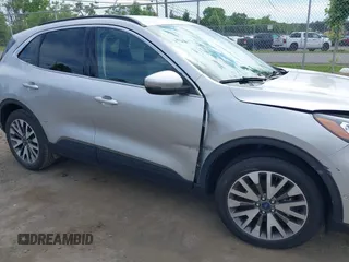 2020 Ford Escape Titanium с VIN 1FMCU9J99LUB45758, выставлен на аукционе IAAI как лот 42286143 с пробегом 51 177 миль миль и . История ставок и продаж доступна на DreamBid. Изображение 17.