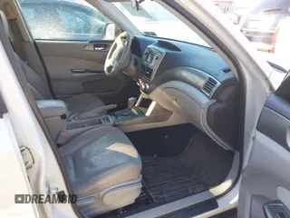 2013 Subaru Forester X Limited с VIN JF2SHAEC2DH440885, выставлен на аукционе IAAI как лот 41714137 с пробегом 208 045 миль миль и . История ставок и продаж доступна на DreamBid. Изображение 5.