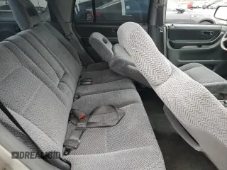 1998 Honda CR-V LX with VIN JHLRD2847WC003311, listed as a Copart auction lot 53577185 with 176,694 mi miles and Salvage Title. Bid and sale history available at carsss.com. Image 10.