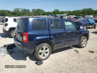2015 Jeep Patriot Latitude z VIN 1C4NJRFB6FD426261, wystawiony jako Copart lot #56391245 z przebiegiem 73 493 mil mil oraz Szkoda całkowita • Salvage title. Historia ofert i sprzedaży dostępna na DreamBid. Obrazek 3.