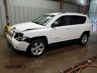 2017 Jeep Compass Sport SE z VIN 1C4NJDBB6HD106773, wystawiony jako Copart lot #61995745 z przebiegiem 84 191 mil mil oraz Szkoda całkowita • Salvage title. Historia ofert i sprzedaży dostępna na DreamBid. Obrazek 1.