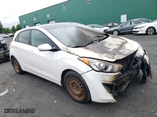 2014 Hyundai Elantra GT with VIN KMHD35LH1EU198851, listed as a Copart auction lot 58508734 with 0 mi miles and Non Repairable. Bid and sale history available at carsss.com. Image 4.
