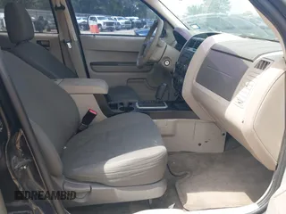 2010 Ford Escape XLS с VIN 1FMCU0C75AKC14767, выставлен на аукционе IAAI как лот 42265406 с пробегом 191 482 миль миль и . История ставок и продаж доступна на DreamBid. Изображение 5.