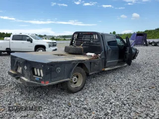 2018 Chevrolet Silverado 3500HD Work Truck with VIN 1GB4KYCY2JF227513, listed as a Copart auction lot 58554034 with 0 mi miles and Salvage Title. Bid and sale history available at carsss.com. Image 3.