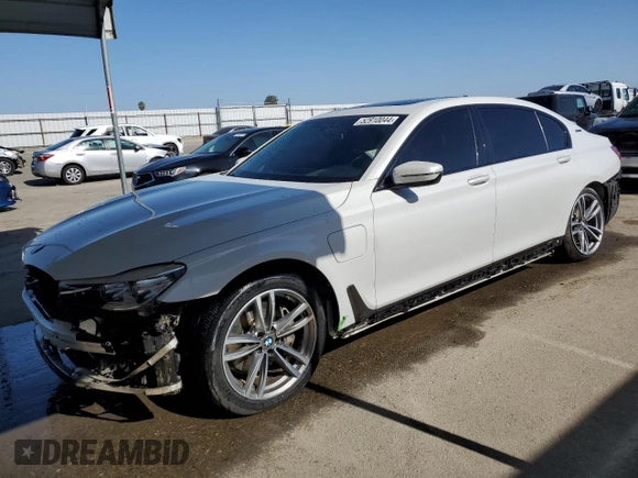 2018 BMW 7 Series 740e xDrive iPerformance with VIN WBA7J2C55JG938256, listed as a Copart auction lot 52910044 with 53,378 mi miles. Bid and sale history available at carsss.com. Image 1.