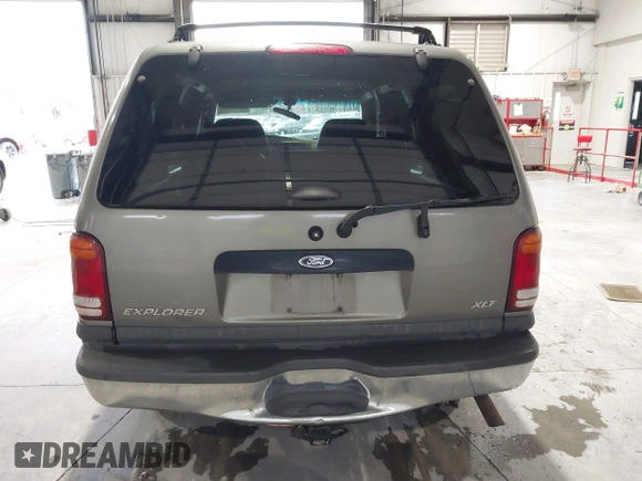 2001 Ford Explorer XLT with VIN 1FMZU73E01ZA25789, listed as a IAAI auction lot 41948762 with 178,920 mi miles and . Bid and sale history available at DreamBid. Image 17.