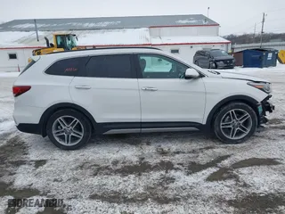 2017 Hyundai Santa Fe Limited Ultimate with VIN KM8SRDHF8HU207282, listed as a IAAI auction lot 41555970 with 120,456 mi miles. Bid and sale history available at carsss.com. Image 13.
