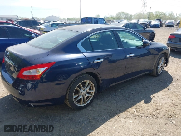2011 Nissan Maxima 3.5 SV with VIN 1N4AA5AP4BC822723, listed as a IAAI auction lot 42141381 with 206,873 mi miles. Bid and sale history available at carsss.com. Image 4.
