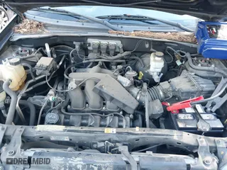 2006 Ford Escape Limited with VIN 1FMYU94196KA27821, listed as a IAAI auction lot 41440532 with 181,165 mi miles. Bid and sale history available at carsss.com. Image 10.